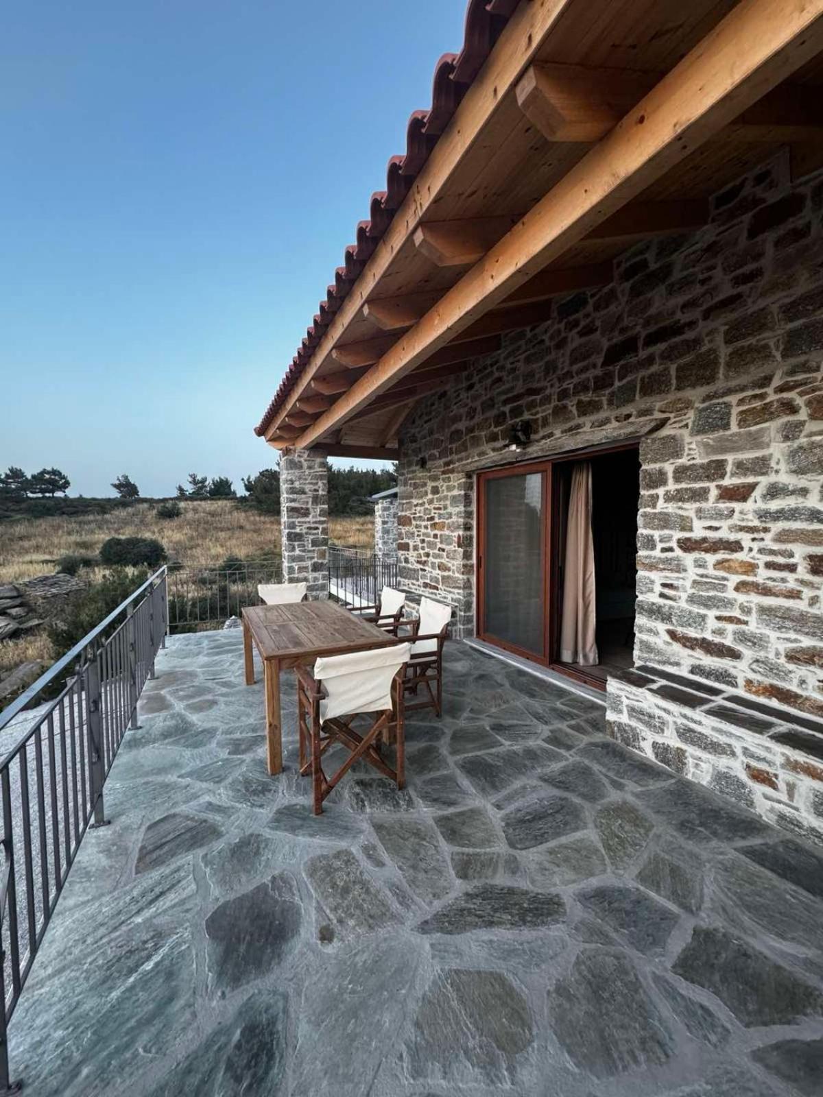 Lithos Apartament *